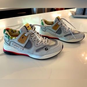 Gucci Silver Glitter Sneaker, size 37 EU/7 US